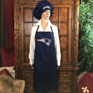 NWOT New England Patriots Unisex Apron and Chef's Hat Cotton Blend Set